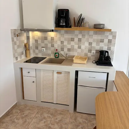 The Anafians 4* Anafi