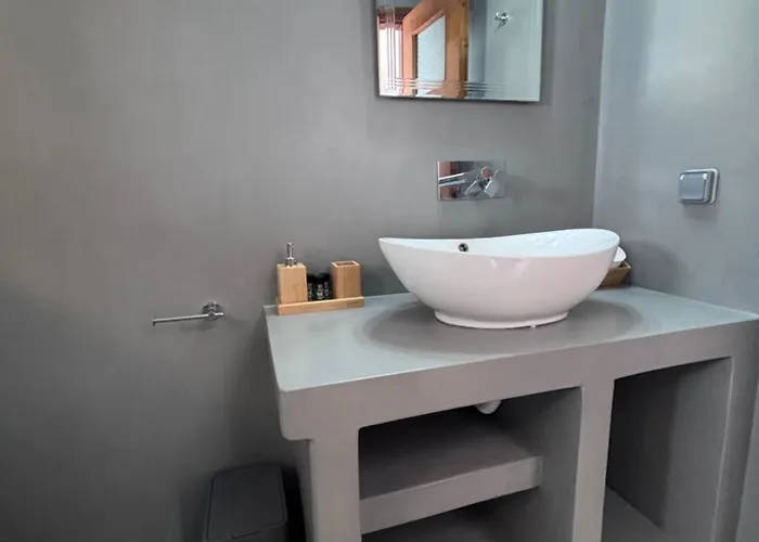 Aparthotel The Anafians