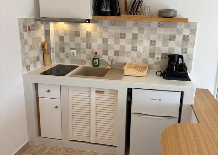 The Anafians 4* Anafi